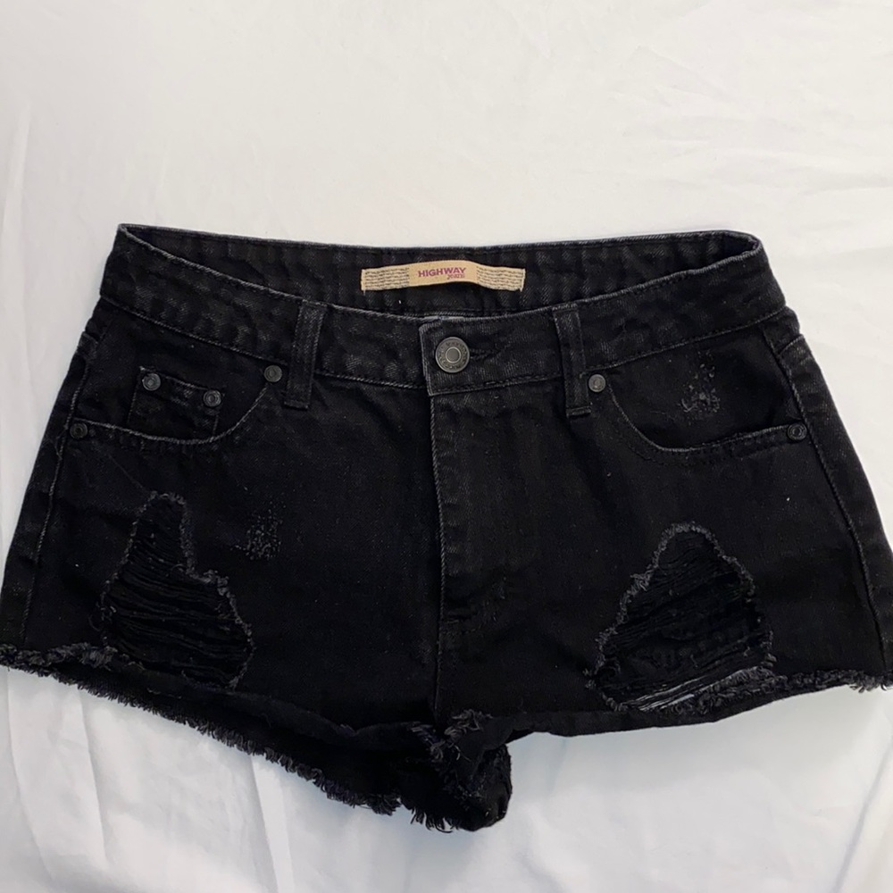 Women’s shorts size 26